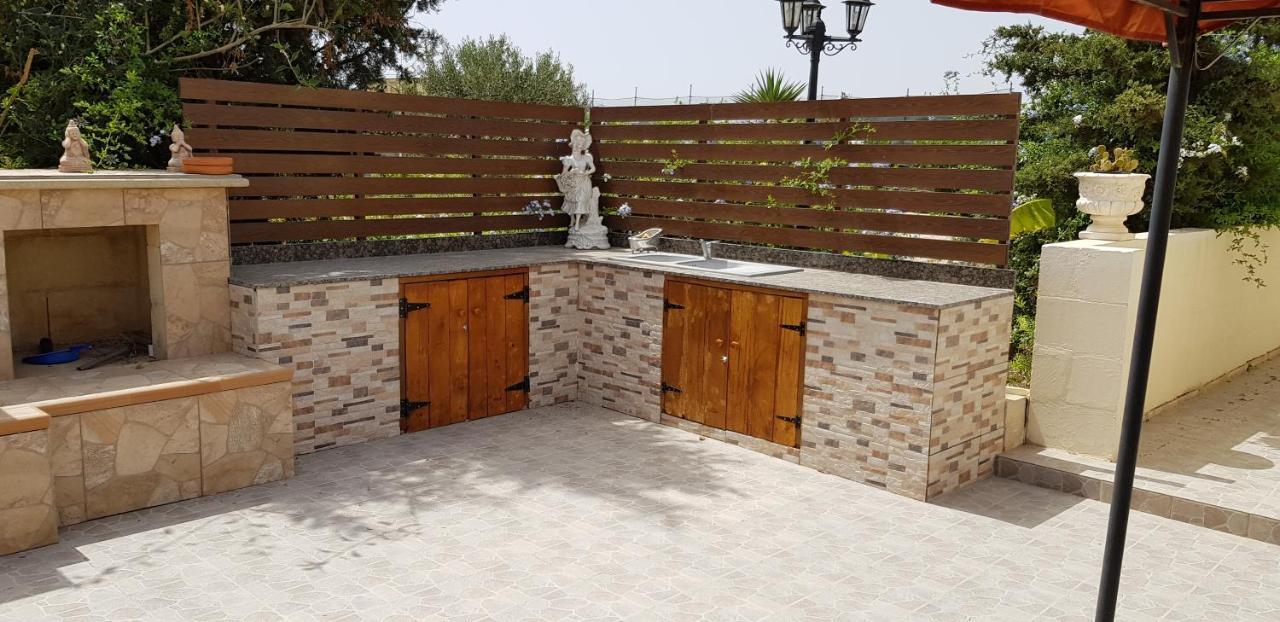 Auberge De Provence Guest House Siggiewi Екстериор снимка