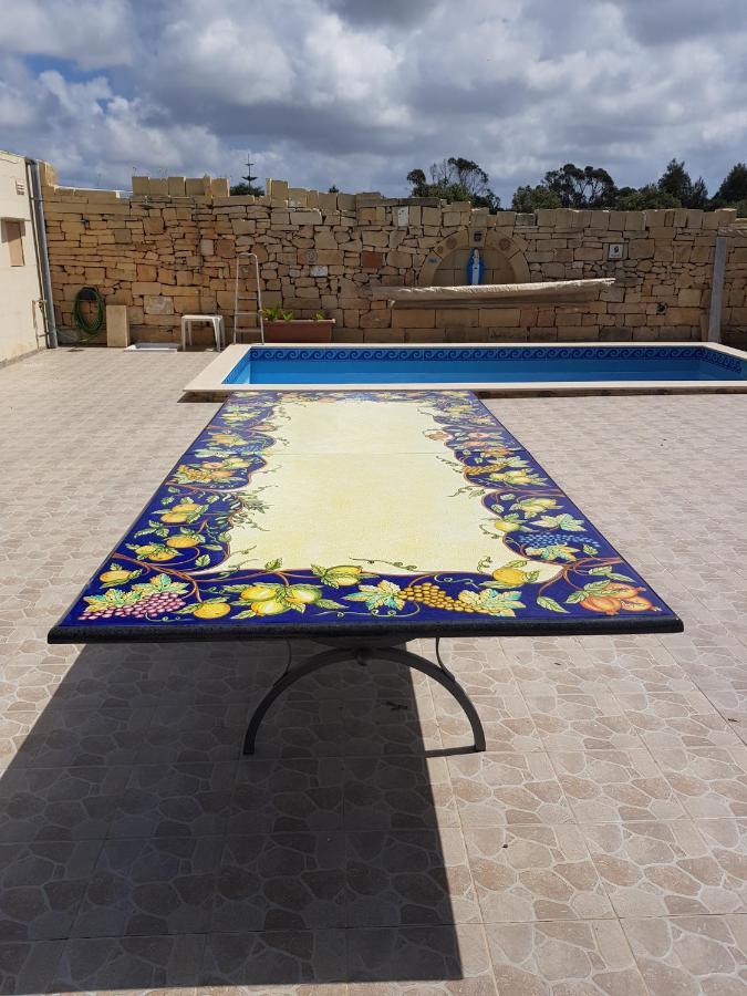 Auberge De Provence Guest House Siggiewi Екстериор снимка