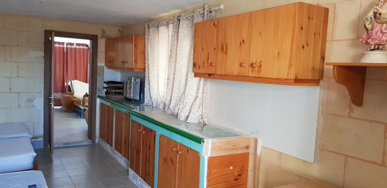 Auberge De Provence Guest House Siggiewi Екстериор снимка
